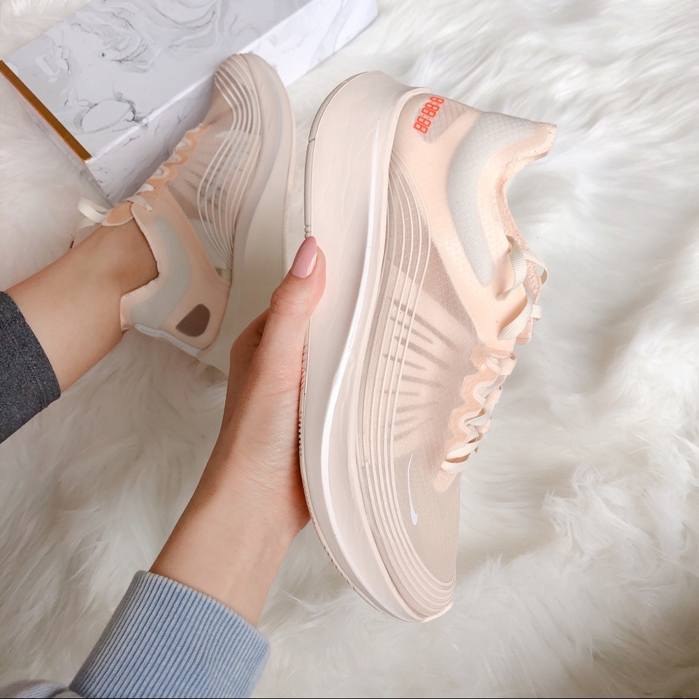 Nike zoom fly - Picture 2 of 8